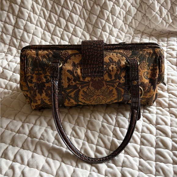 Vintage 90s Tapestry Shoulder Bag with Croc-Effect Trim in Brown - Picture 11 of 13
